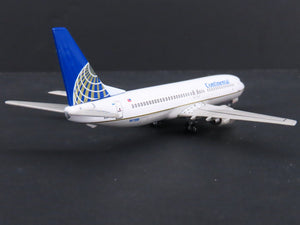 1:400 Dragon Wings 55229 Continental Airlines B737-824 Airliner w/Stand