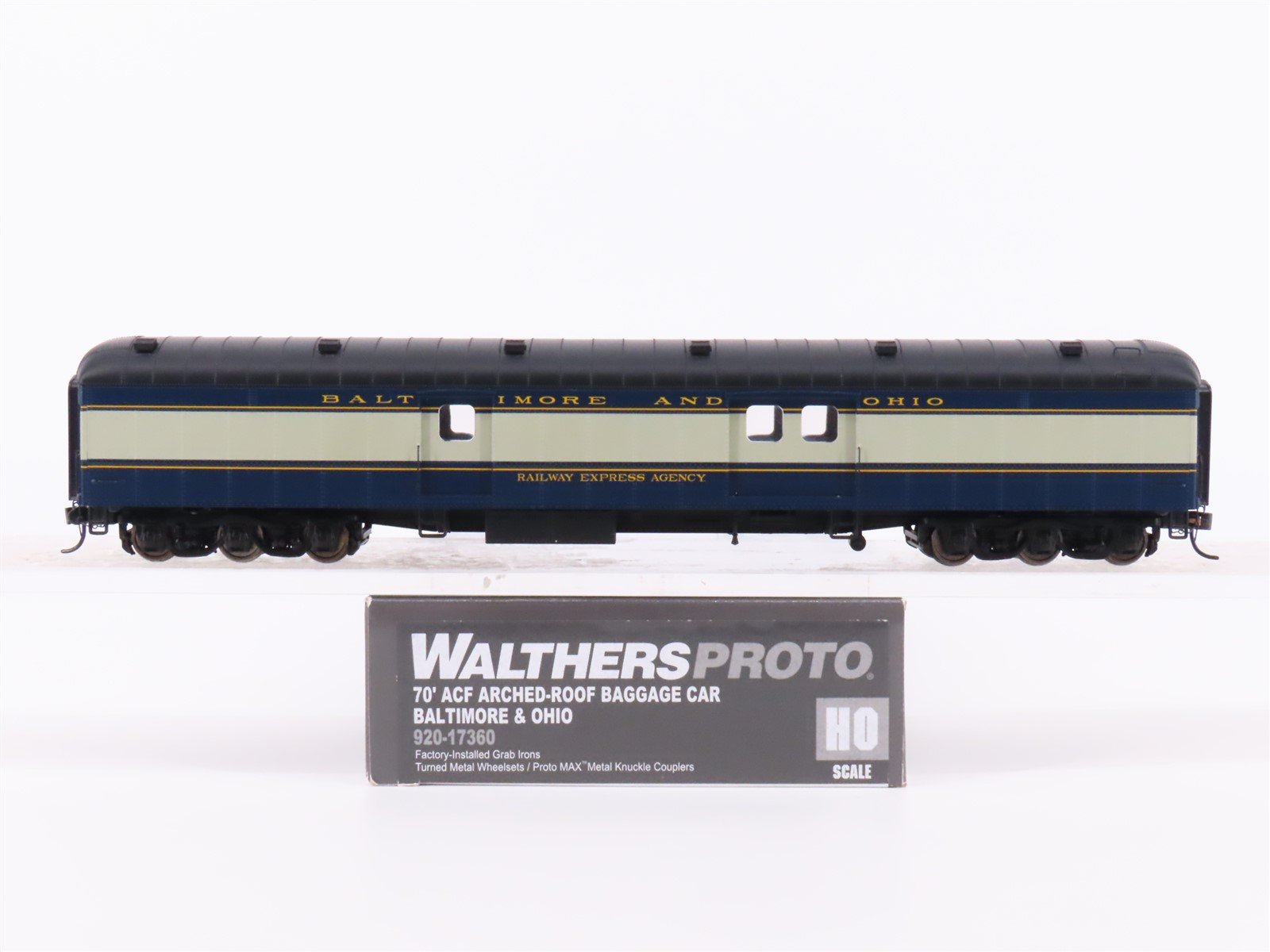 HO Scale Walthers Proto 920-17360 B&O Baltimore & Ohio 70' Baggage Passenger Car