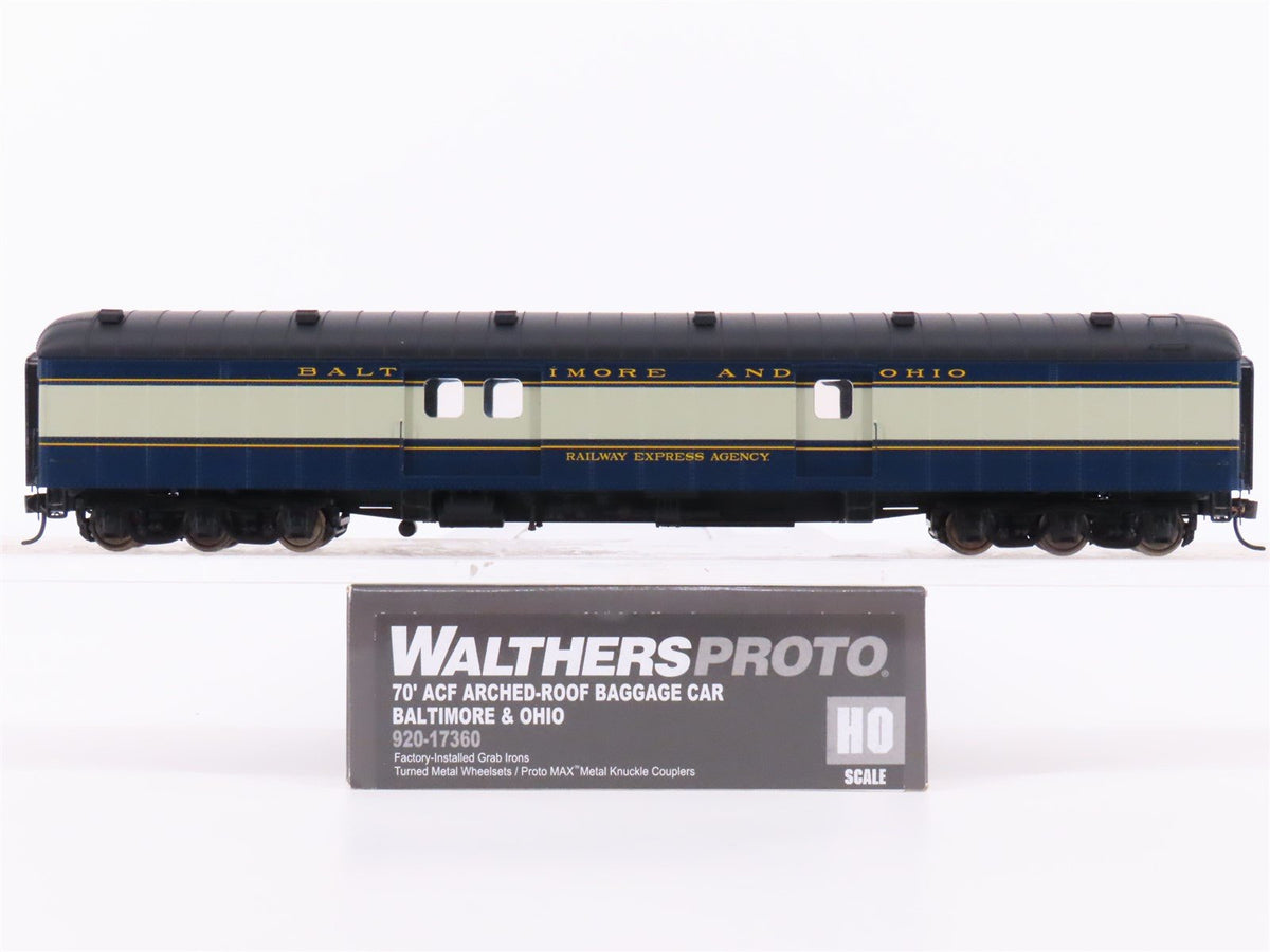 HO Scale Walthers Proto 920-17360 B&amp;O Baltimore &amp; Ohio 70&#39; Baggage Passenger Car