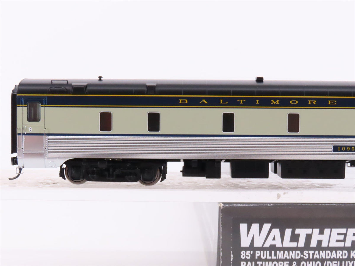 HO Walthers Proto 920-9417 B&amp;O Baltimore &amp; Ohio Kitchen Dormitory Passenger 1095