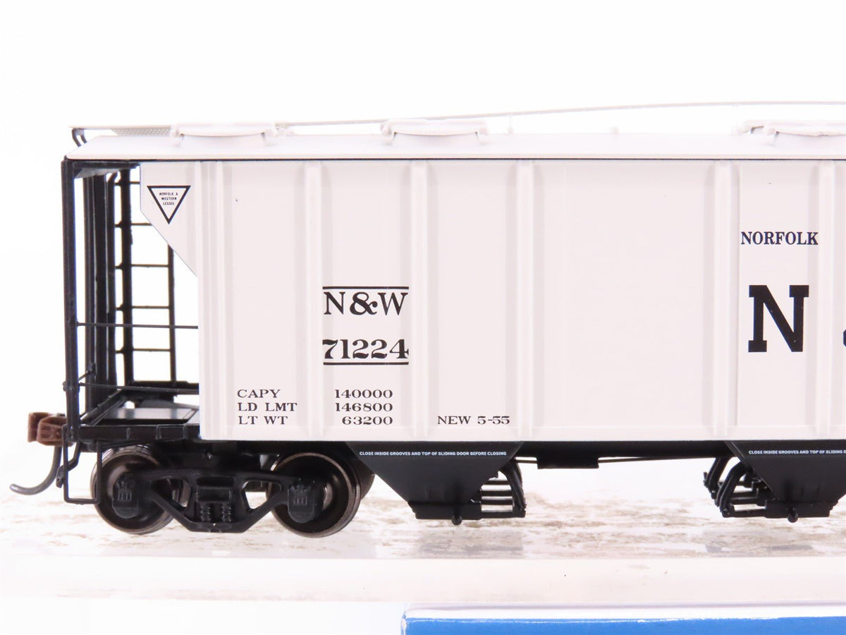 HO Scale Athearn ATH73500 N&amp;W Norfolk &amp; Western 3-Bay Covered Hopper #71224