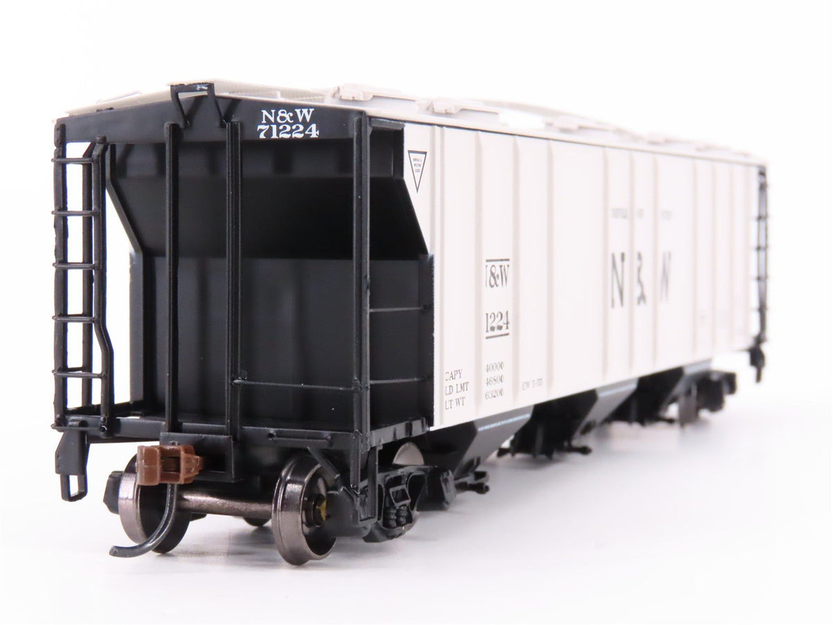 HO Scale Athearn ATH73500 N&amp;W Norfolk &amp; Western 3-Bay Covered Hopper #71224