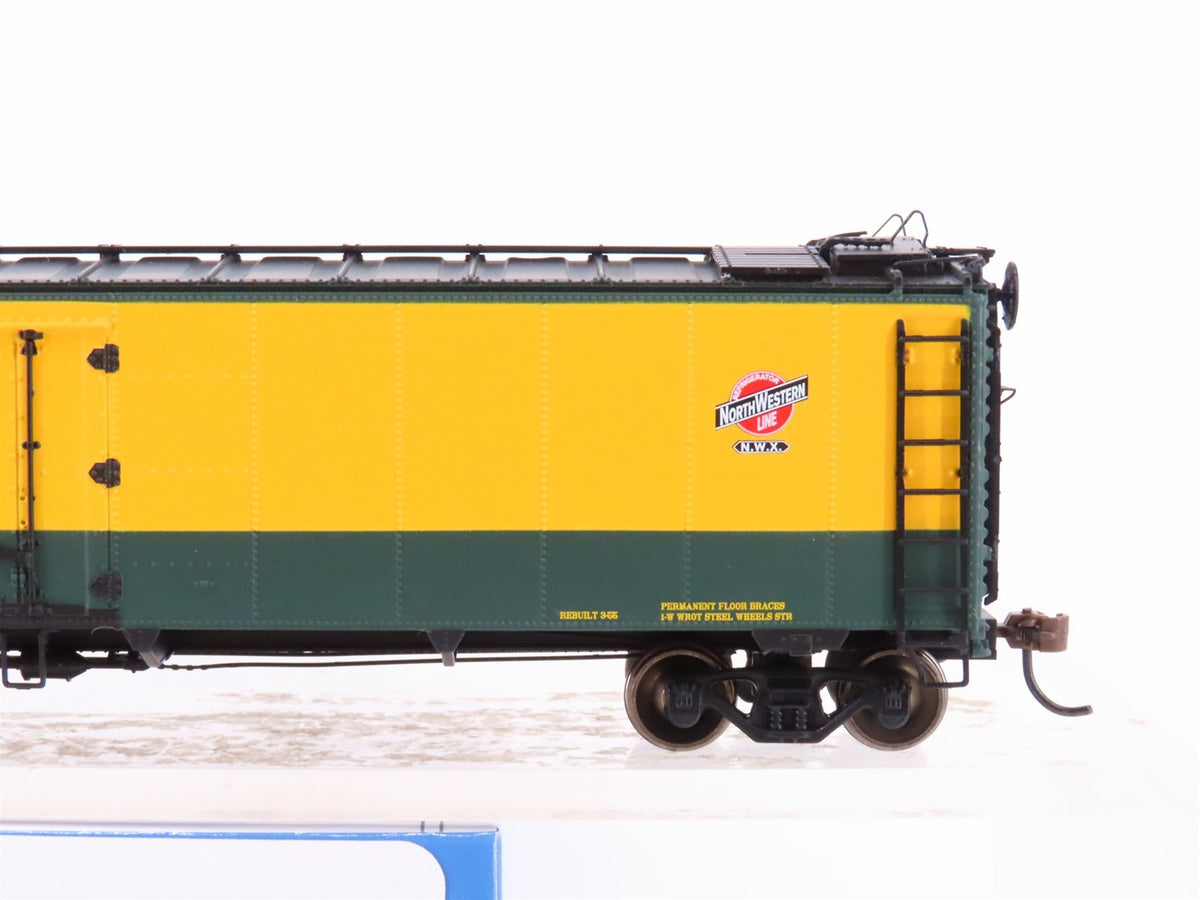 HO Scale Athearn ATH97356 NWX North Western 50&#39; Ice Bunker Reefer #52001