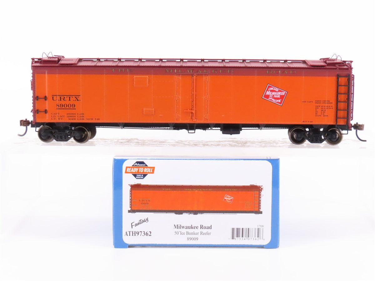 HO Scale Athearn ATH97362 URTX Milwaukee Road 50&#39; Ice Bunker Reefer #89009