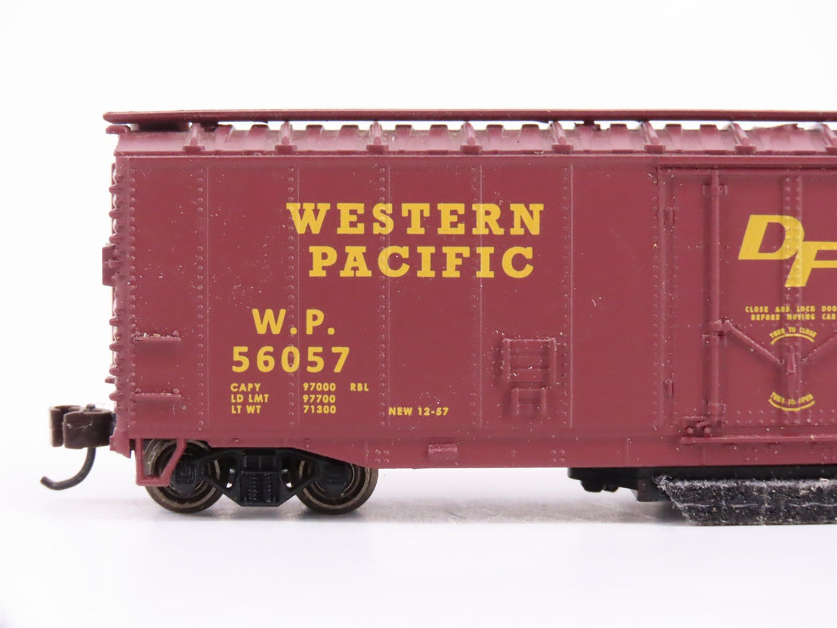 N Bachmann 16367 WP Western Pacific &quot;Feather&quot; 50&#39; Track Cleaning Boxcar #56057