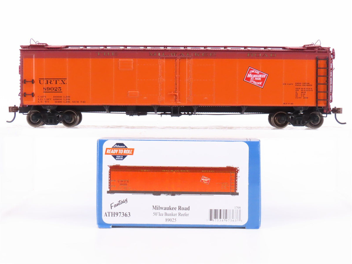 HO Scale Athearn ATH97363 URTX Milwaukee Road 50&#39; Ice Bunker Reefer #89025