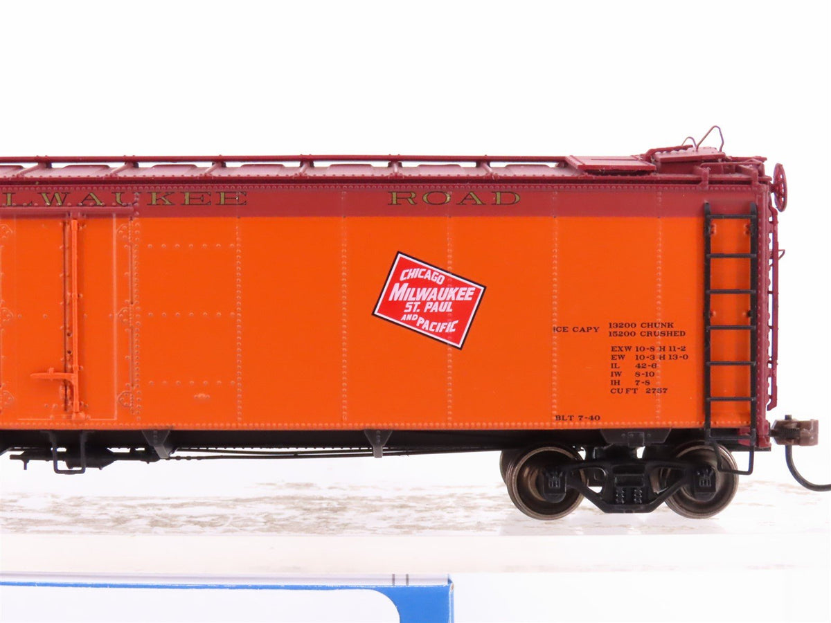 HO Scale Athearn ATH97363 URTX Milwaukee Road 50&#39; Ice Bunker Reefer #89025