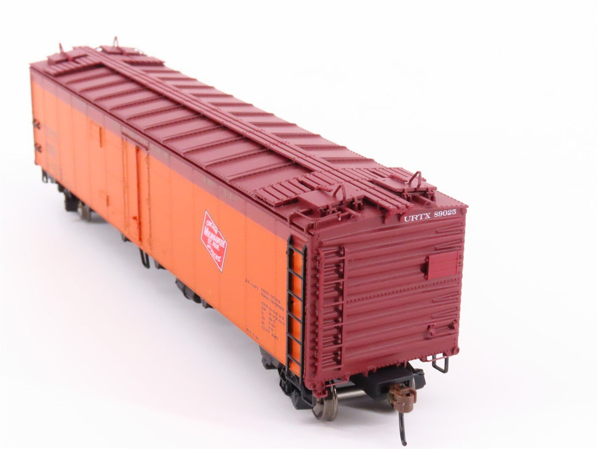 HO Scale Athearn ATH97363 URTX Milwaukee Road 50&#39; Ice Bunker Reefer #89025