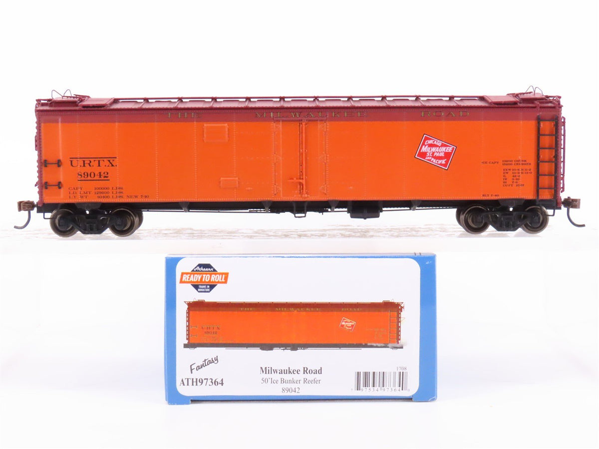 HO Scale Athearn ATH97364 URTX Milwaukee Road 50&#39; Ice Bunker Reefer #89042