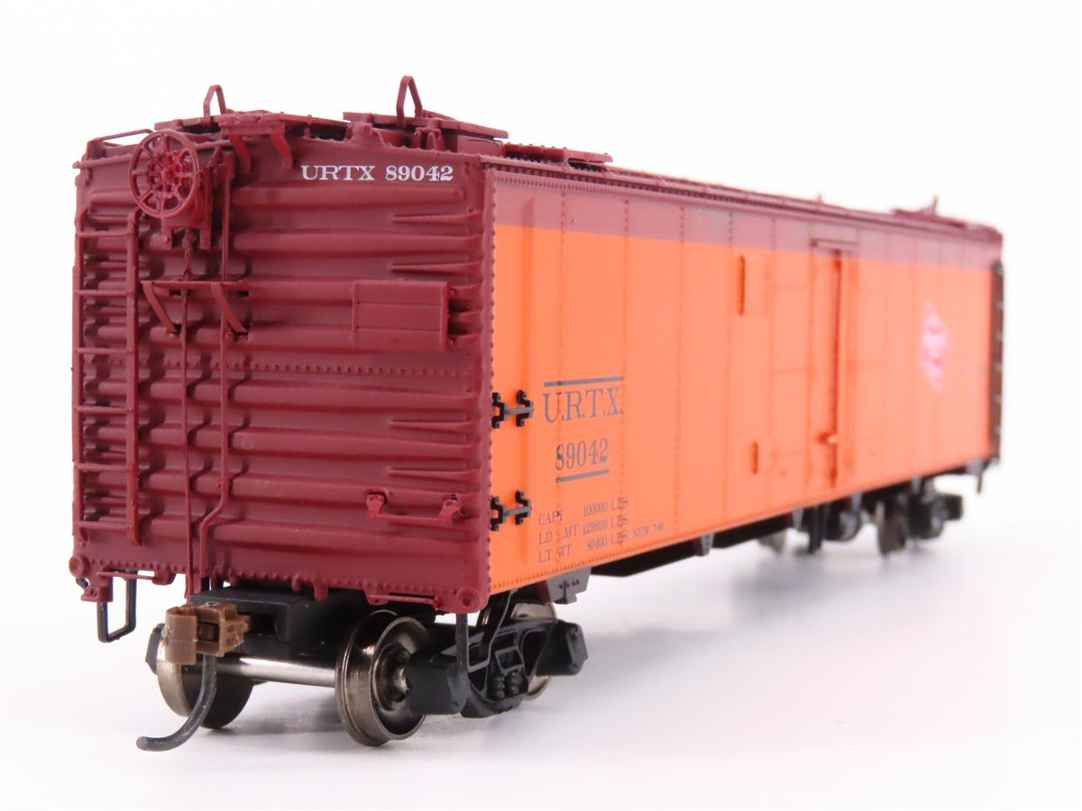 HO Scale Athearn ATH97364 URTX Milwaukee Road 50&#39; Ice Bunker Reefer #89042