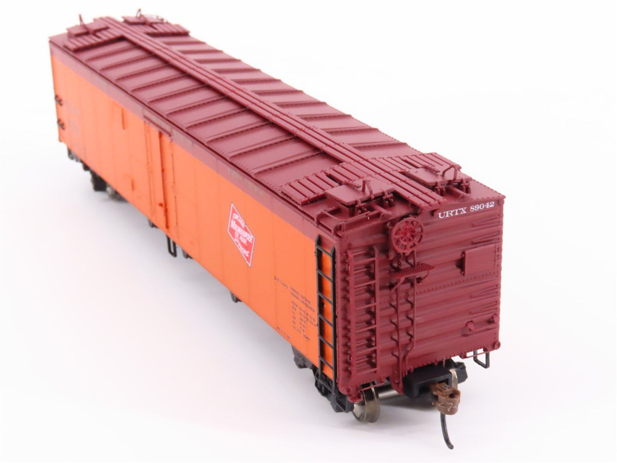 HO Scale Athearn ATH97364 URTX Milwaukee Road 50&#39; Ice Bunker Reefer #89042