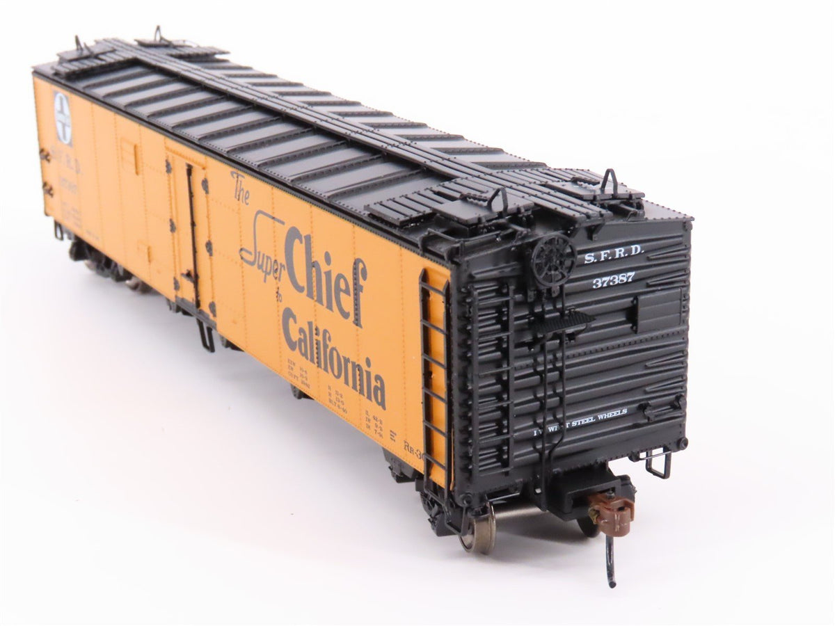 HO Scale Athearn ATH97352 SFRD Santa Fe Super Chief 50&#39; Ice Bunker Reefer #37387