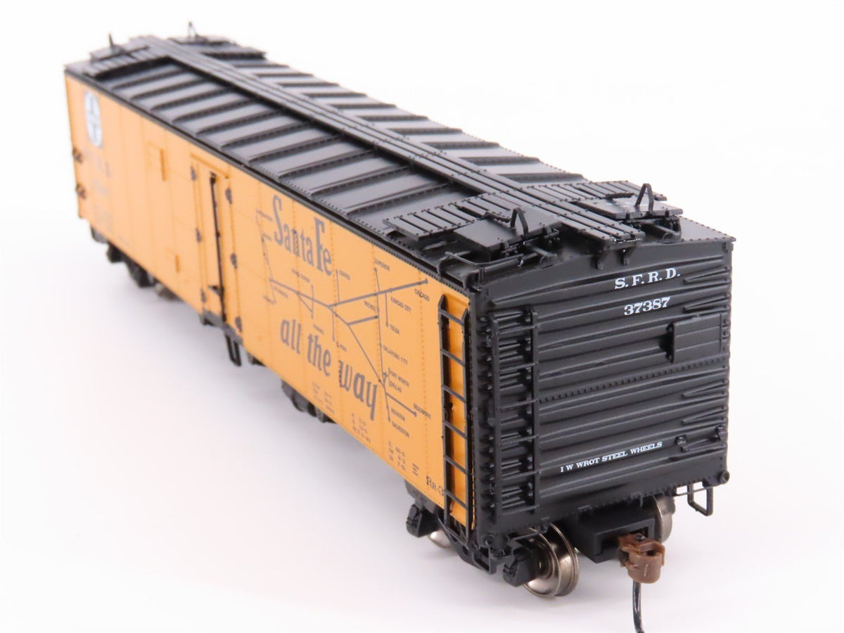 HO Scale Athearn ATH97352 SFRD Santa Fe Super Chief 50&#39; Ice Bunker Reefer #37387