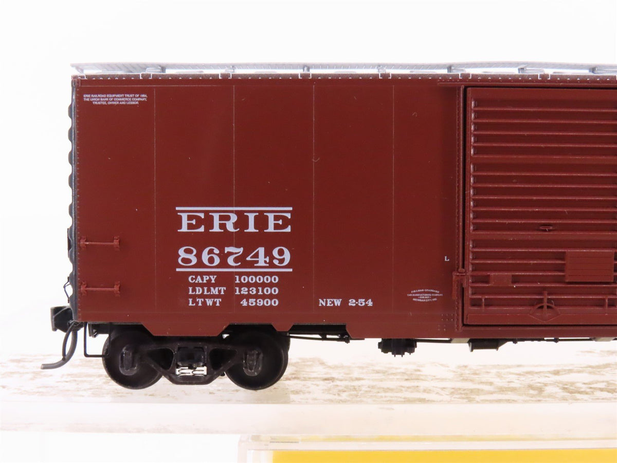 HO Scale Kadee 4901 ERIE Railroad 40&#39; Single Door Box Car #86749