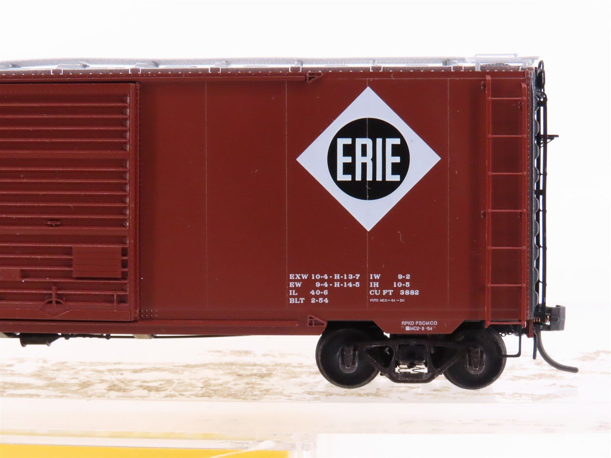 HO Scale Kadee 4901 ERIE Railroad 40&#39; Single Door Box Car #86749