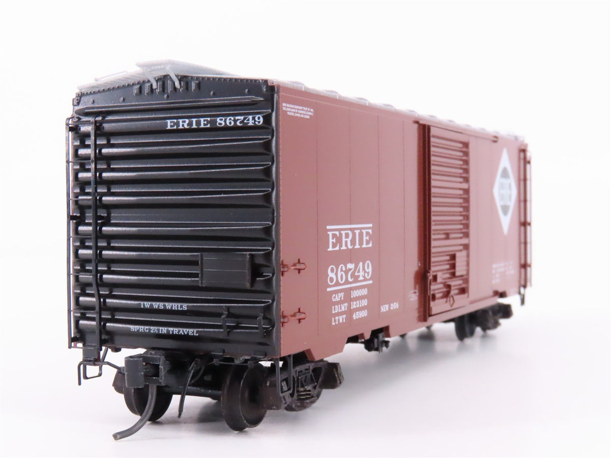 HO Scale Kadee 4901 ERIE Railroad 40&#39; Single Door Box Car #86749