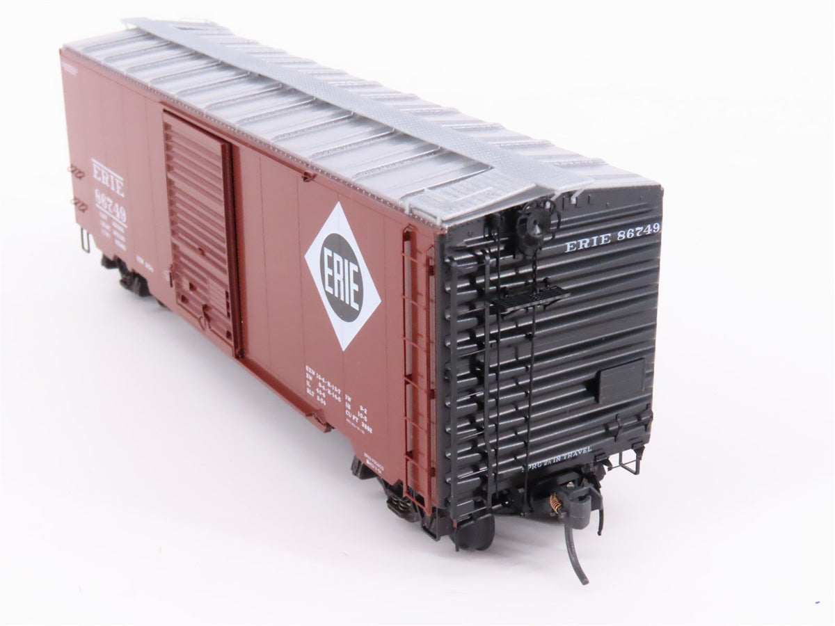 HO Scale Kadee 4901 ERIE Railroad 40&#39; Single Door Box Car #86749