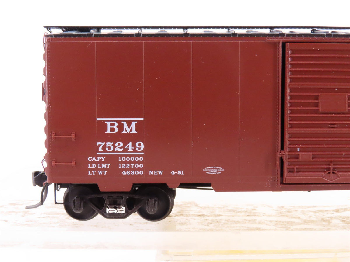 HO Scale Kadee 4802 BM Boston &amp; Maine Railroad 40&#39; Single Door Box Car #75249