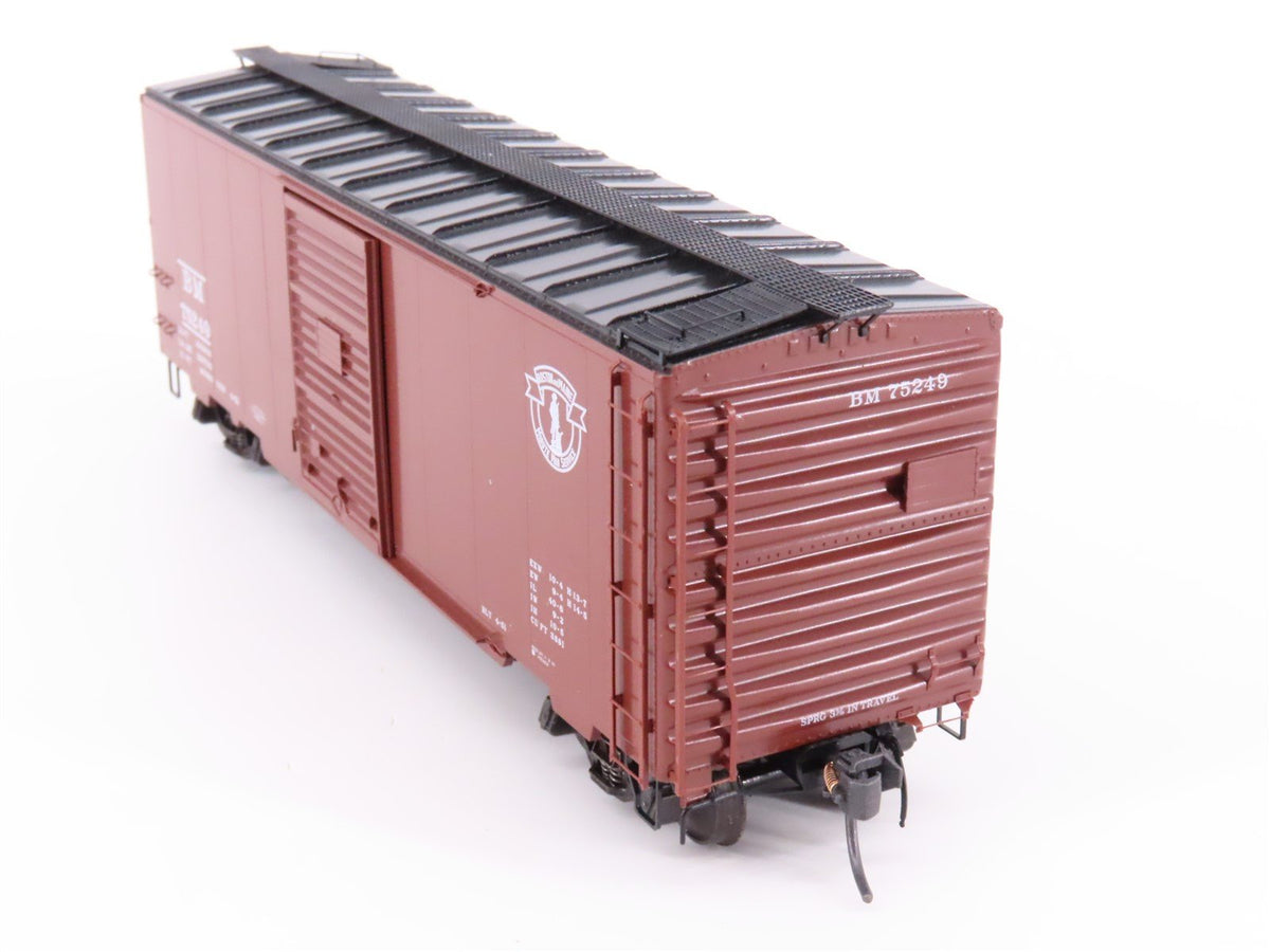 HO Scale Kadee 4802 BM Boston &amp; Maine Railroad 40&#39; Single Door Box Car #75249