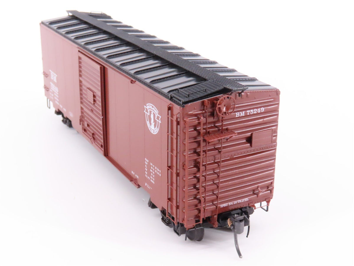 HO Scale Kadee 4802 BM Boston &amp; Maine Railroad 40&#39; Single Door Box Car #75249