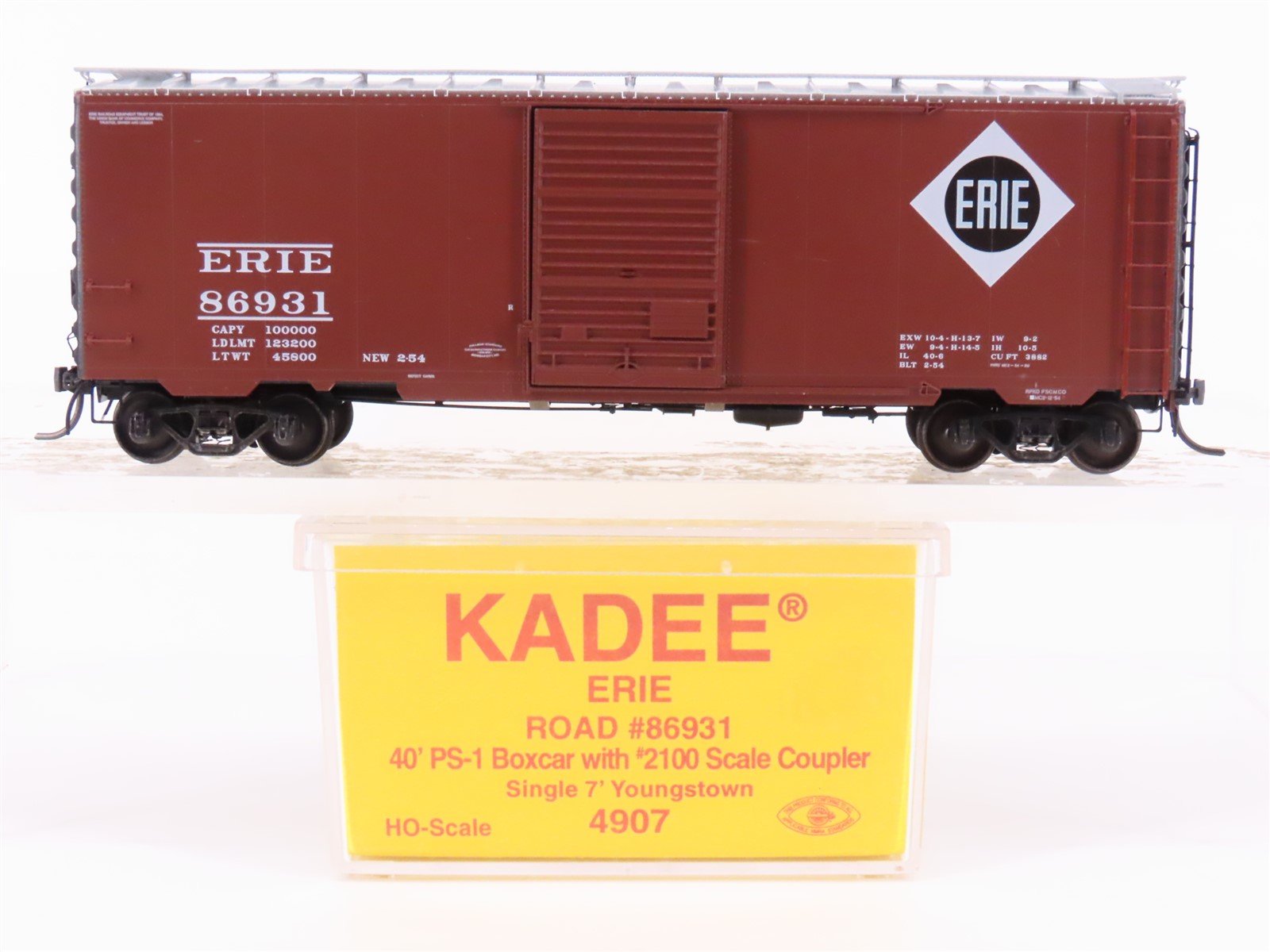HO Scale Kadee 4907 ERIE Railroad 40' Single Door Box Car #86931