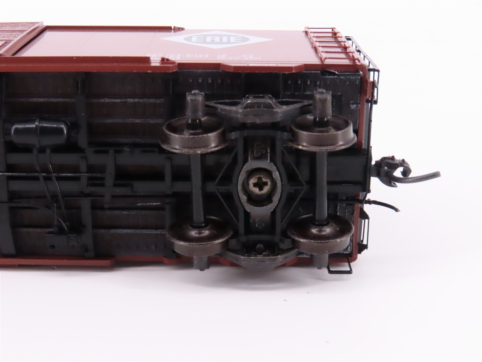 HO Scale Kadee 4907 ERIE Railroad 40' Single Door Box Car #86931