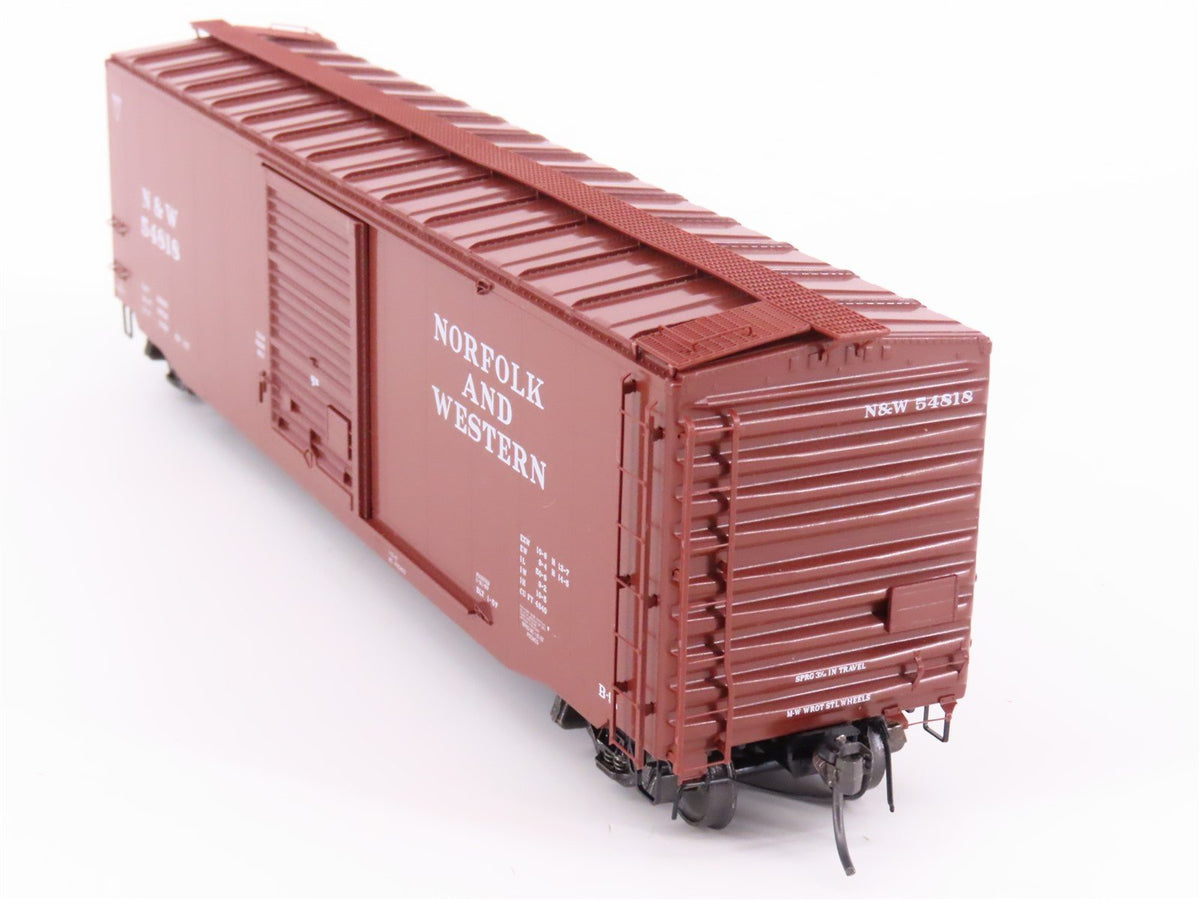 HO Scale Kadee 6016 N&amp;W Norfolk &amp; Western 50&#39; Single Door Box Car #54818