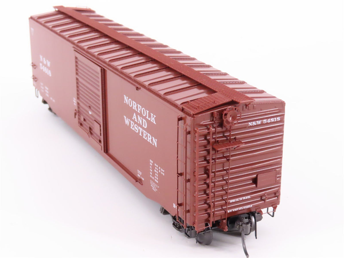 HO Scale Kadee 6016 N&amp;W Norfolk &amp; Western 50&#39; Single Door Box Car #54818