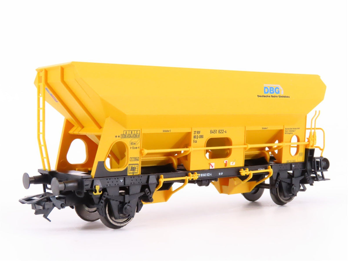 HO Scale Trix 24168 DBG Deutsche Bahn Gleisbau FCS Side Dump Hopper 3-Car Pack