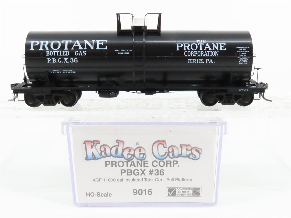HO Scale Kadee 9016 PBGX Protane Corporation 11000 Gallon Insulated Tank Car #36