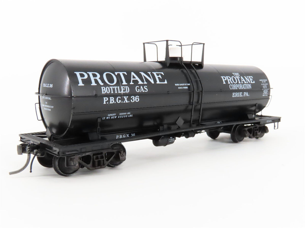 HO Scale Kadee 9016 PBGX Protane Corporation 11000 Gallon Insulated Tank Car #36