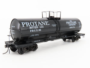 HO Scale Kadee 9016 PBGX Protane Corporation 11000 Gallon Insulated Tank Car #36