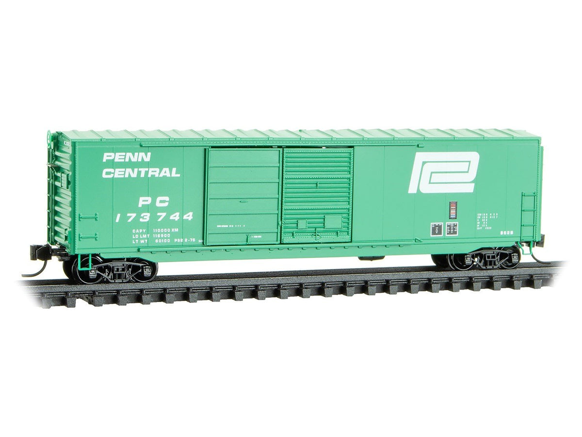 N Micro-Trains MTL 18400040 PC Penn Central 50&#39; Double Door Box Car #173744