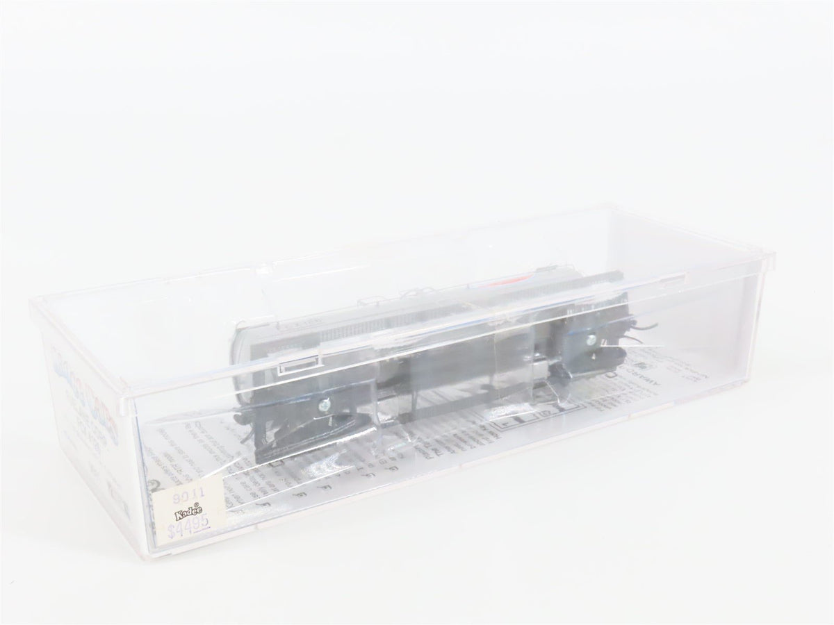 HO Scale Kadee 9011 FCX Fuelane Corporation Single Dome Tank Car #126 - Sealed