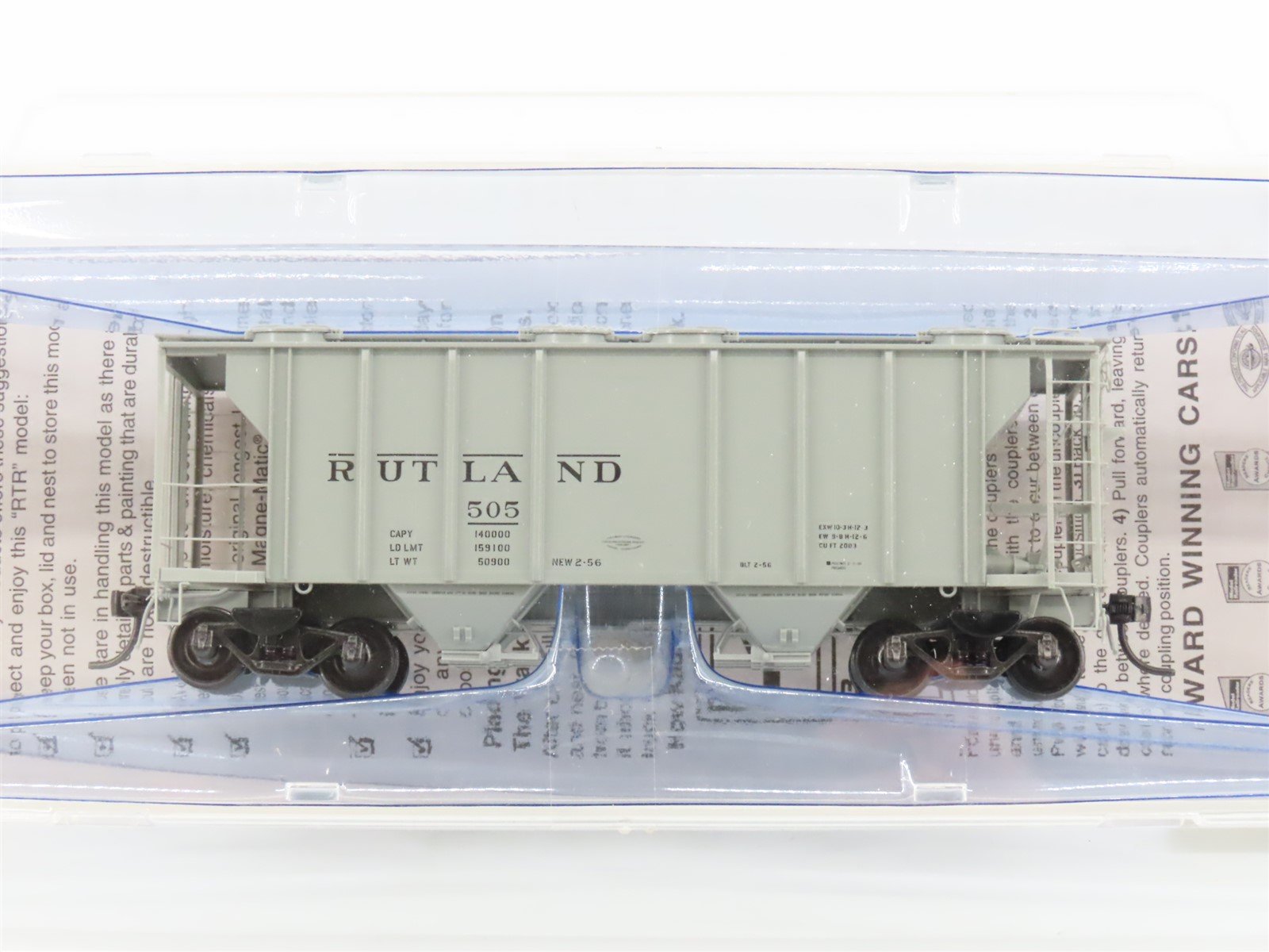 HO Scale Kadee 8324 RUT Rutland Railroad 2-Bay Covered Hopper #505 - Sealed