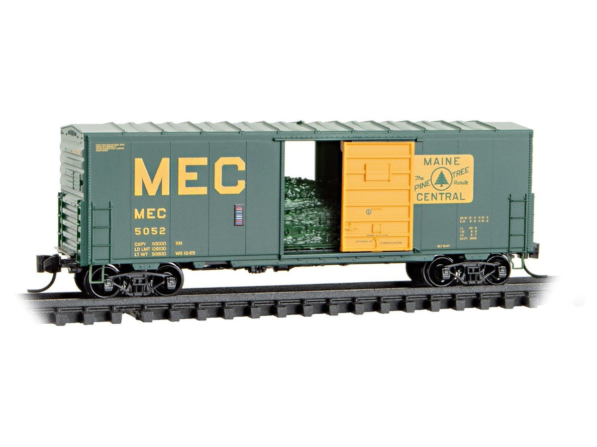 N Micro-Trains MTL 02400580 MEC &quot;Pine Tree Route&quot; 40&#39; Box Car #5052 w/ Load