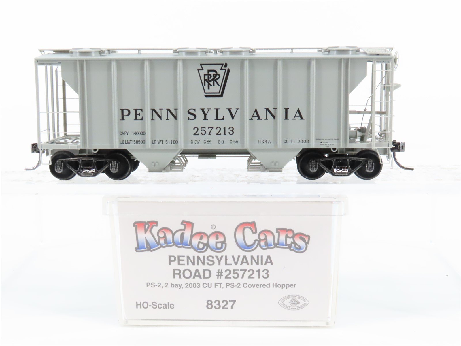 HO Scale Kadee 8327 PRR Pennsylvania Railroad 2-Bay Covered Hopper #257213