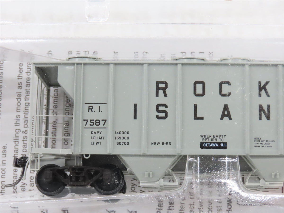 HO Scale Kadee 8658 RI Rock Island Railroad 2-Bay Covered Hopper #7587 - Sealed