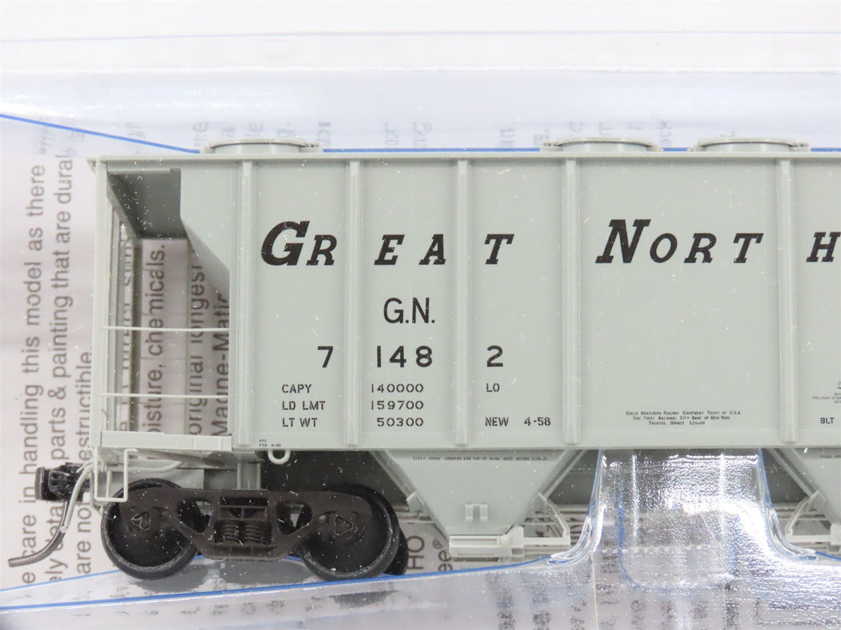 HO Scale Kadee 8043 GN Great Northern 2-Bay Covered Hopper #71482 - Sealed