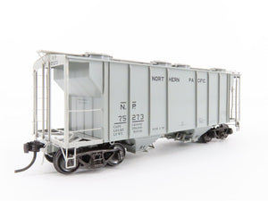 HO Scale Kadee 8315 NP Northern Pacific Railroad 2-Bay Covered Hopper #75273