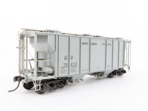 HO Scale Kadee 8315 NP Northern Pacific Railroad 2-Bay Covered Hopper #75273