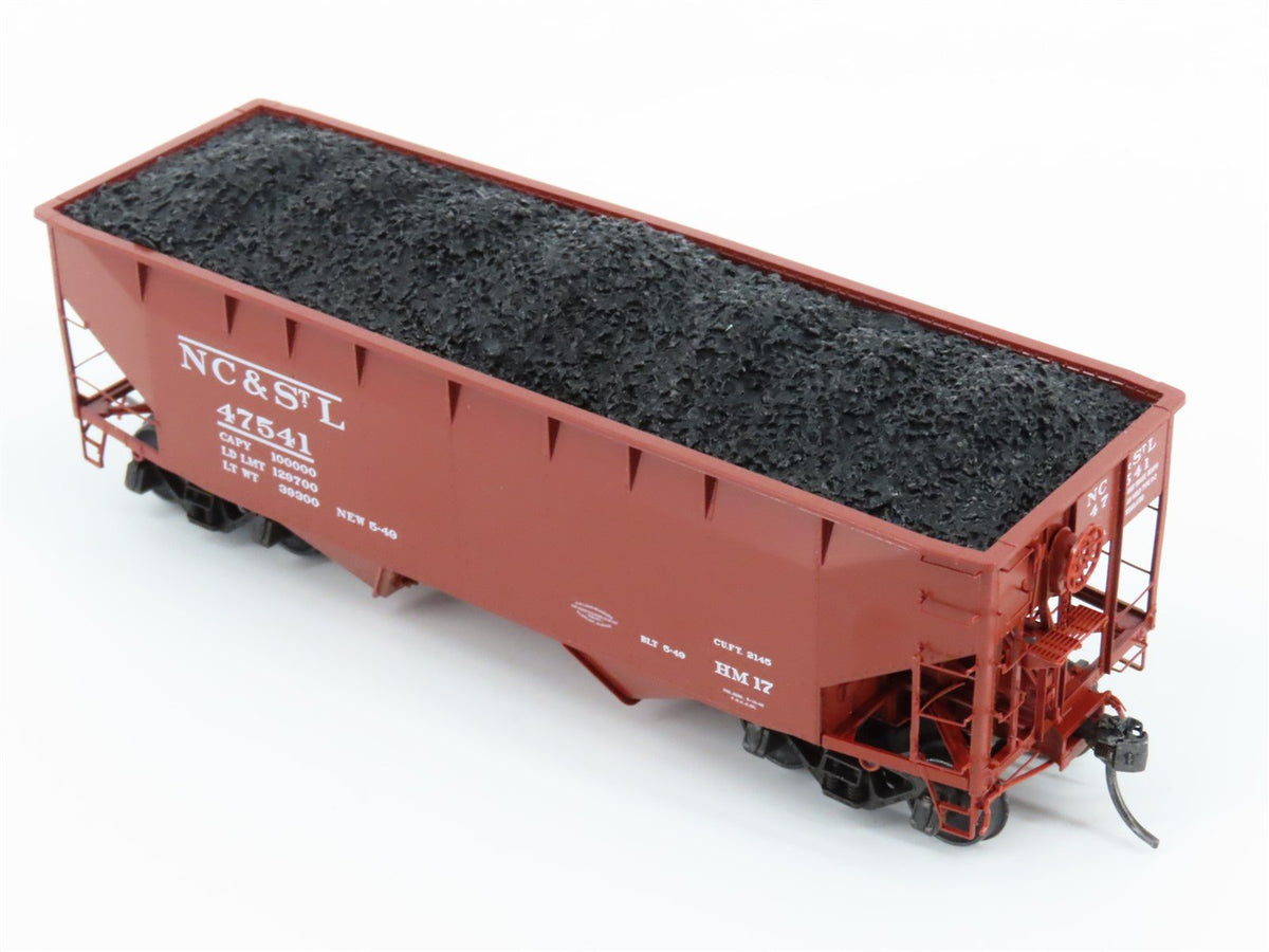 HO Scale Kadee 7522 NC&amp;StL Railway 2-Bay 50-Ton Hopper Car #47541 w/Load