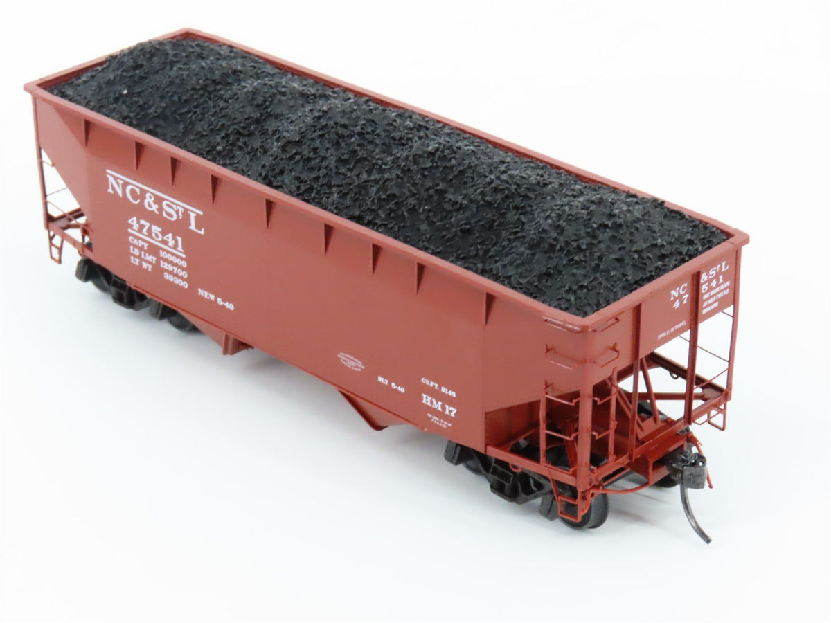 HO Scale Kadee 7522 NC&amp;StL Railway 2-Bay 50-Ton Hopper Car #47541 w/Load