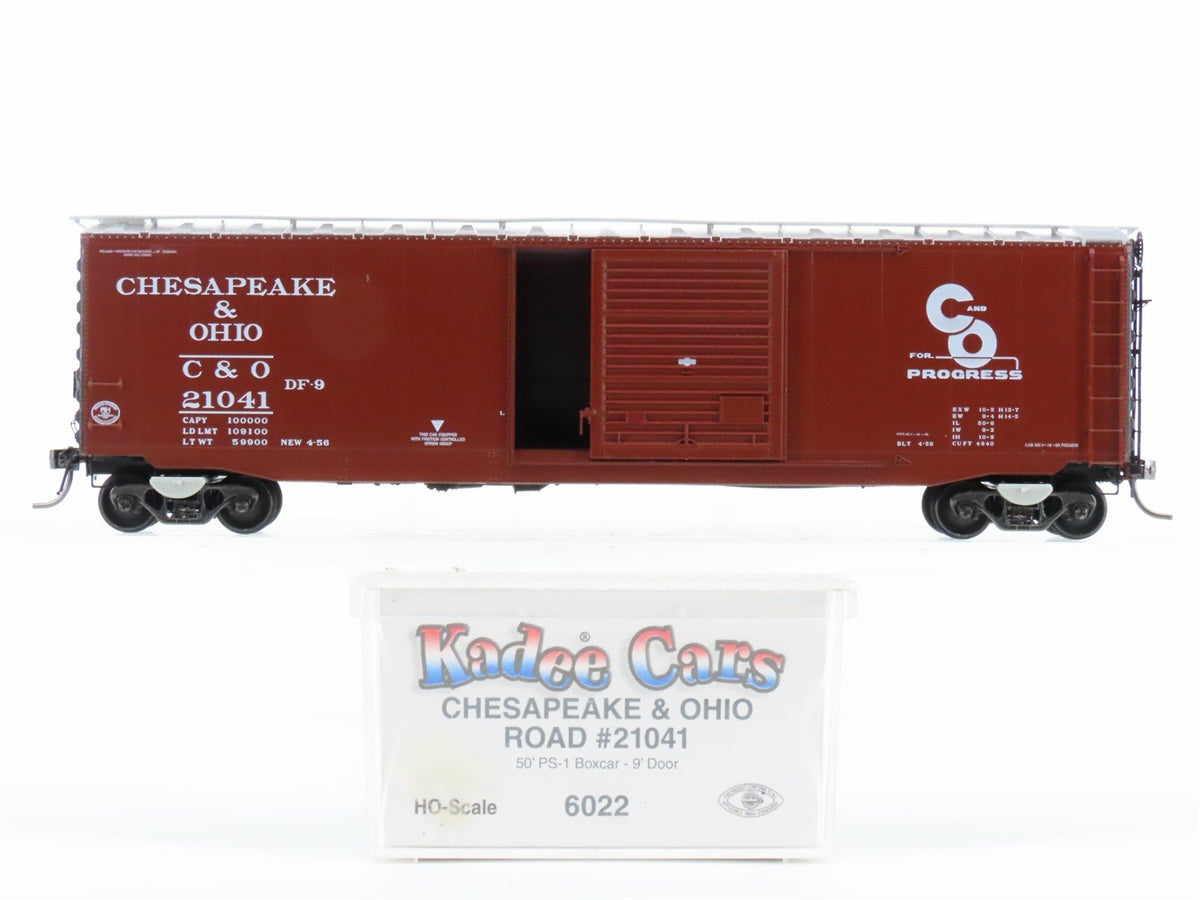 HO Scale Kadee 6022 C&amp;O Chesapeake &amp; Ohio 50&#39; PS-1 Boxcar #21041