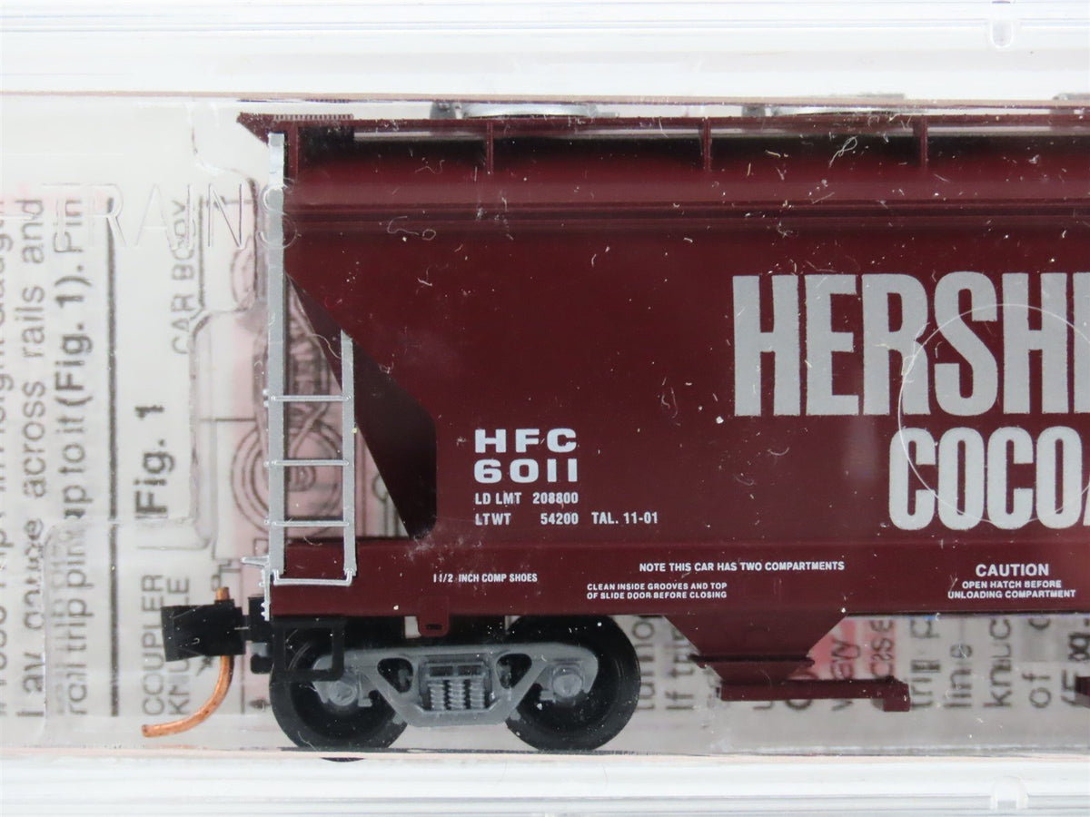 N Scale Micro-Trains MTL 92150 HFC Hershey&#39;s Cocoa 2-Bay Covered Hopper #6011