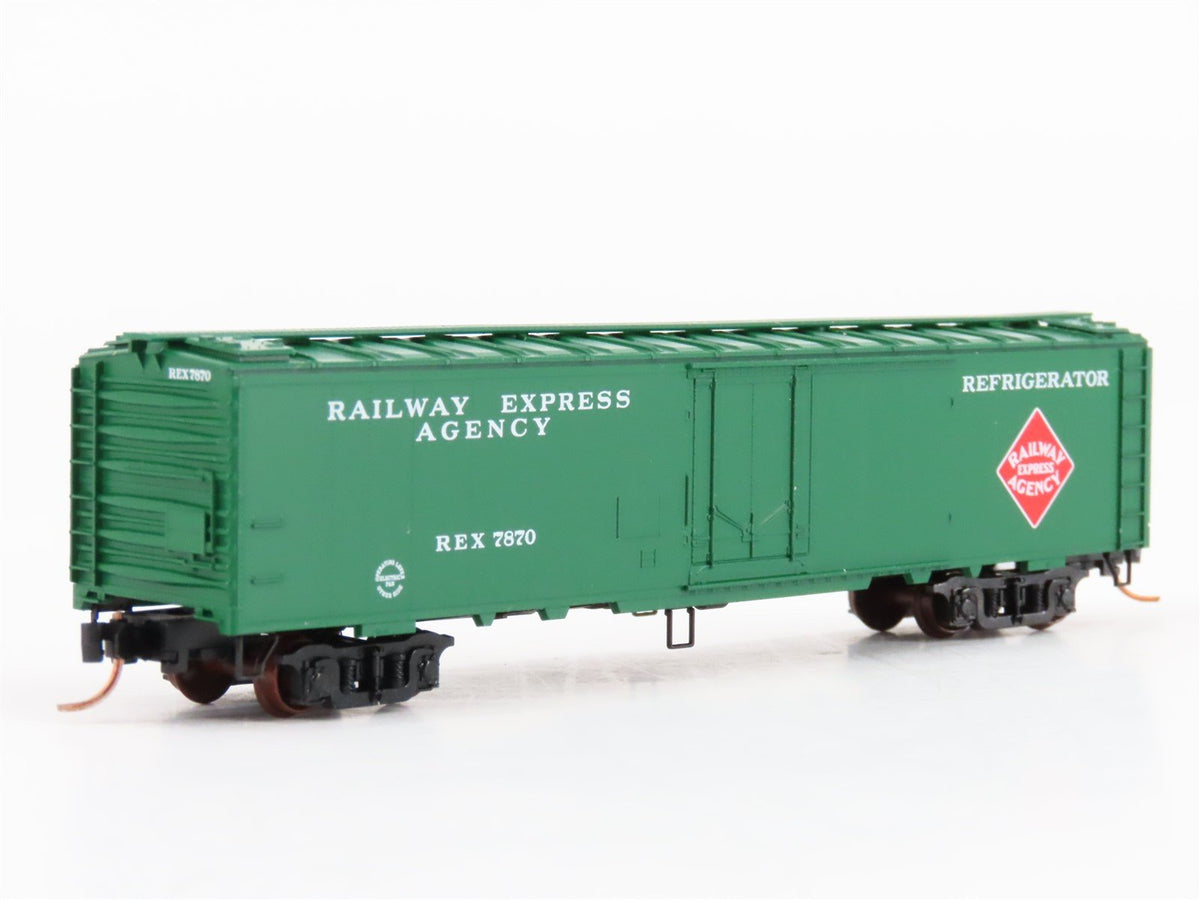 N Scale Micro-Trains MTL 52010 REX Railway Express Agency 52&#39; 2&quot; Reefer #7870