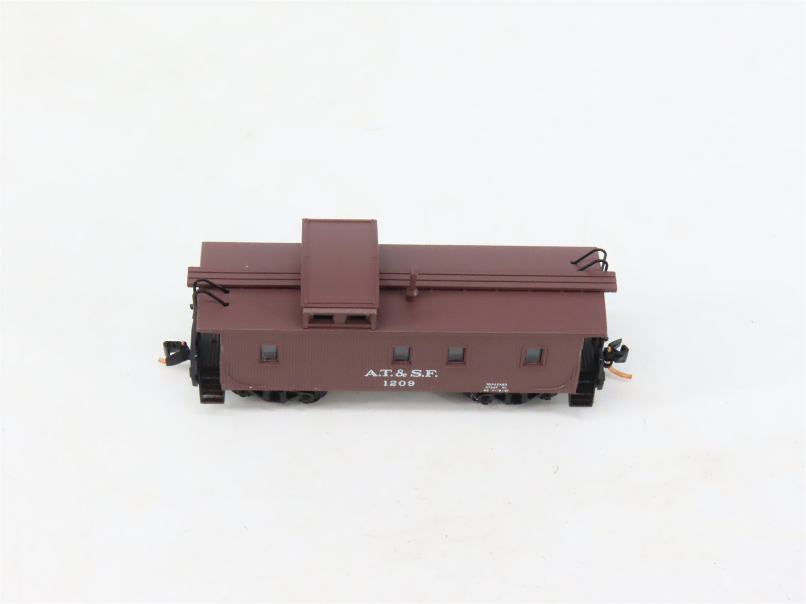 N Scale Micro-Trains MTL 51100 ATSF Santa Fe Railroad 34' Caboose #1209