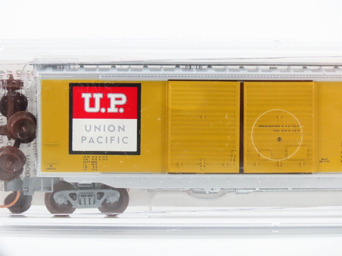 N Scale Micro-Trains MTL 34310 UP Union Pacific 50&#39; Double Door Box Car #160157