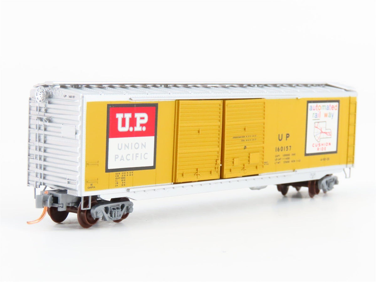 N Scale Micro-Trains MTL 34310 UP Union Pacific 50&#39; Double Door Box Car #160157