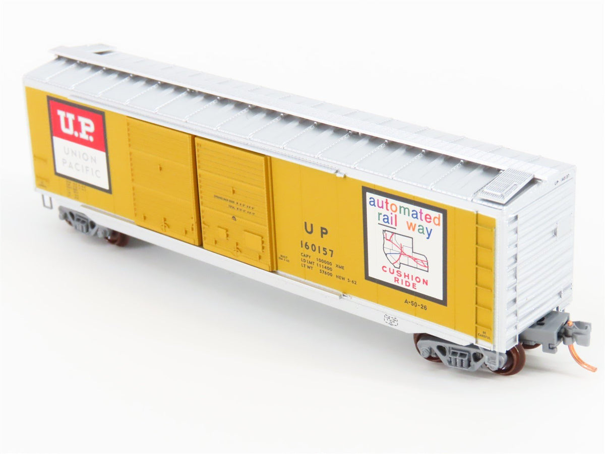 N Scale Micro-Trains MTL 34310 UP Union Pacific 50&#39; Double Door Box Car #160157